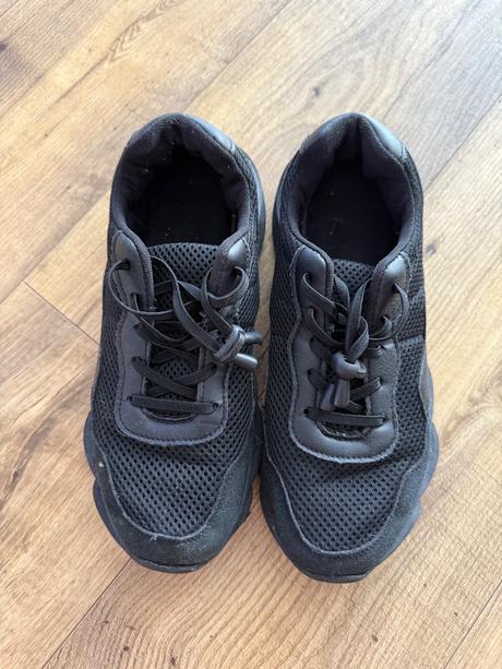 Tenisky, reserved,39