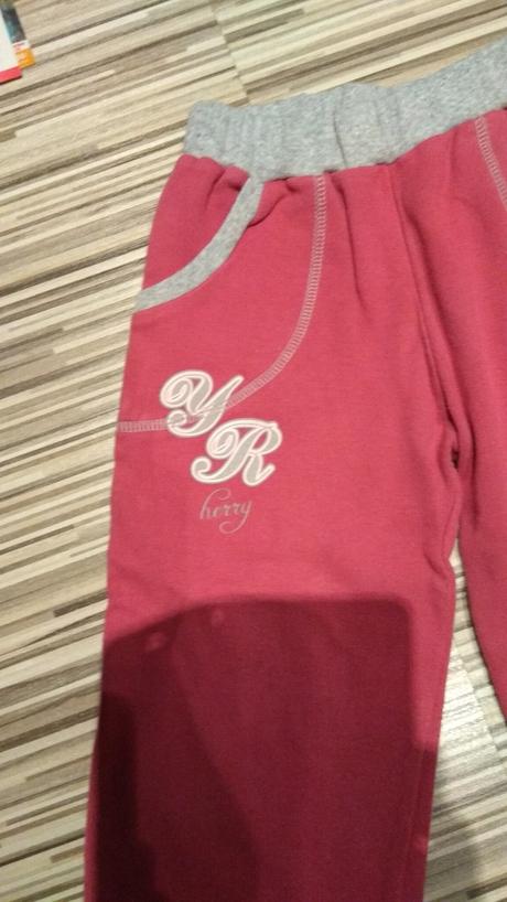 Predám detské tepláky, 104