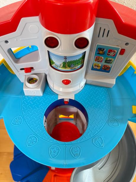 Labkova patrola centrala - 80cm - super stav, 