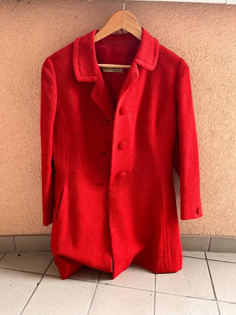 Červený retro kabátik, s
