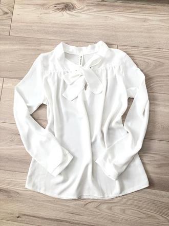 Elegantný top s mašľou,