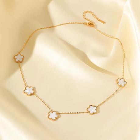 Retiazka z chirurgickej ocele 5 bielych kvietkov, 