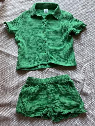 Zelený mušelínový set, 104, 104