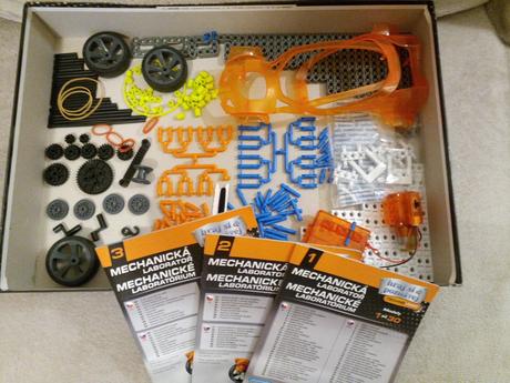 Clementoni mechanická laborator 50 modelov, 