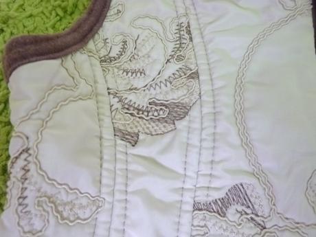 Vestička tenká, helada,104