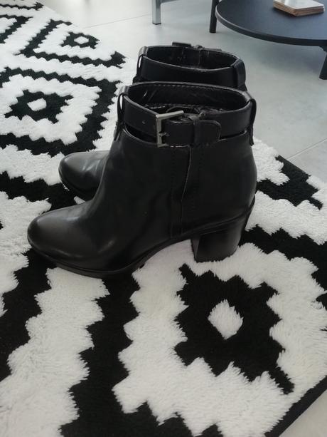 Kvalitné topánky, stradivarius,39