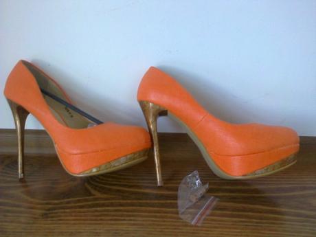 Oranžové lodičky, 39