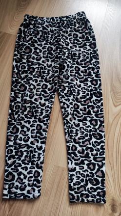 Teplejšie legíny, 104