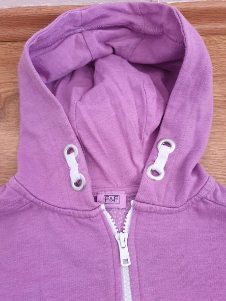 Fialový sveter, f&f,122
