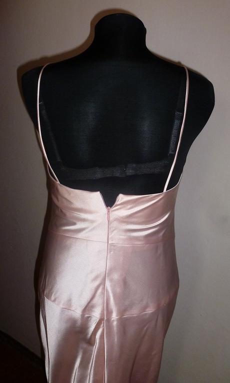 Spoločenské šaty, m