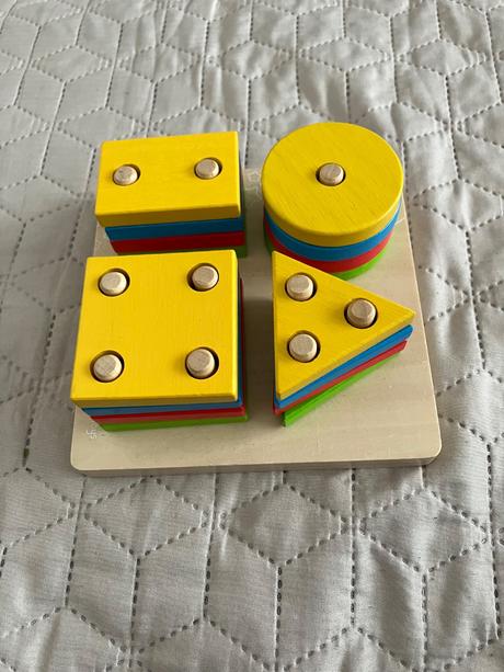 Drevená motorická hračka - vkladačka bigjigs, 