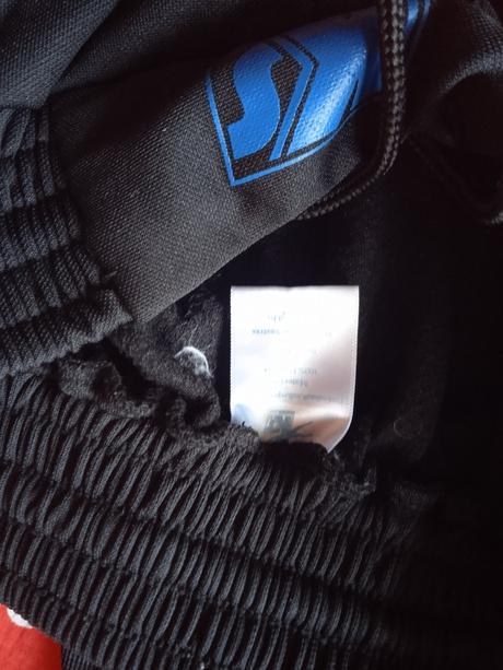 Športové trištvrtaky, s