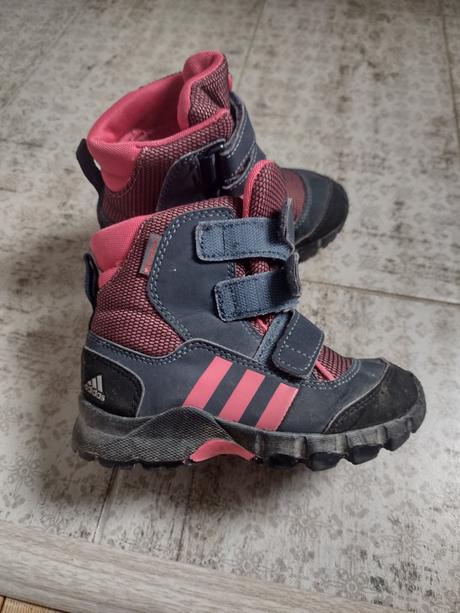 Dievcenske cizmy 24, adidas,24