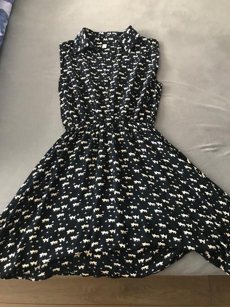 Šaty s mačičkami, m