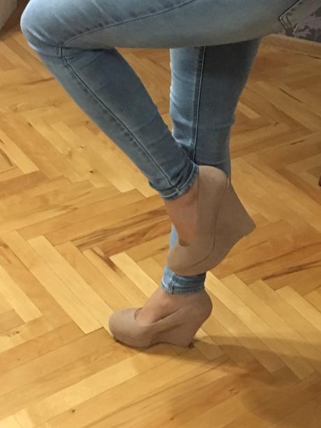 Lodičky na platforme, 38