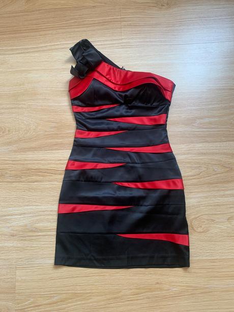 Kratske spolocenske saty na jedno rameno v. 36, s