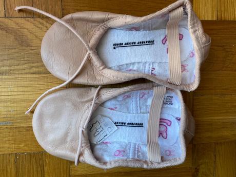 Baletné cvičky kožené, zn. bunnyhop nepoužité, 24