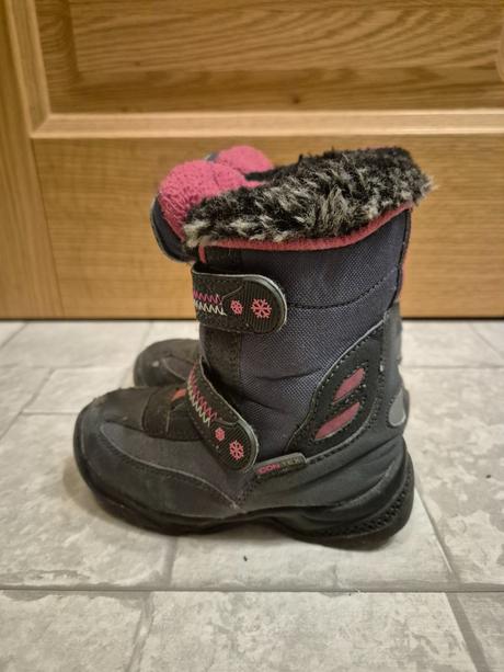 Čierna zimná obuv 24, 24