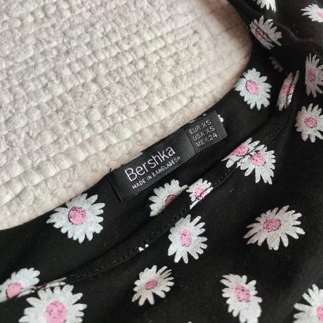 Kvietkované tielko, bershka,xs