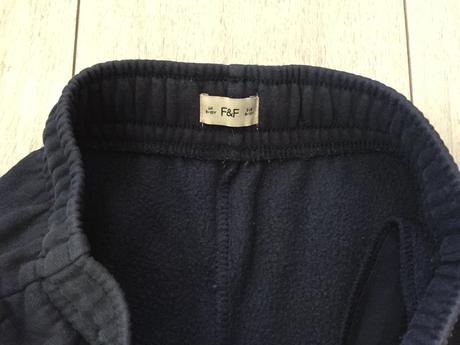 Chlapčenske teplaky 9-10 rokov, f&f,140