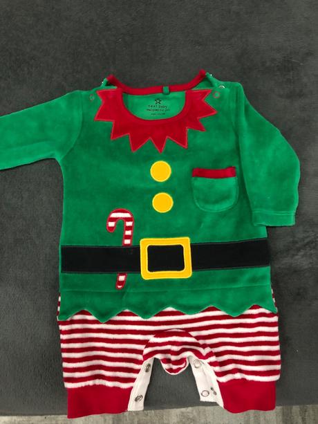 Vianocne oblecenie, 56