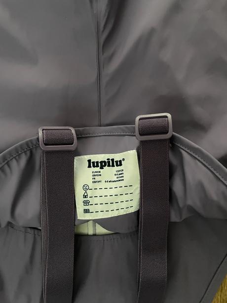 Nohavice do dažďa, lupilu,122