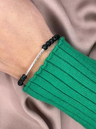 Náramok z brúseného zeleného onyxu,