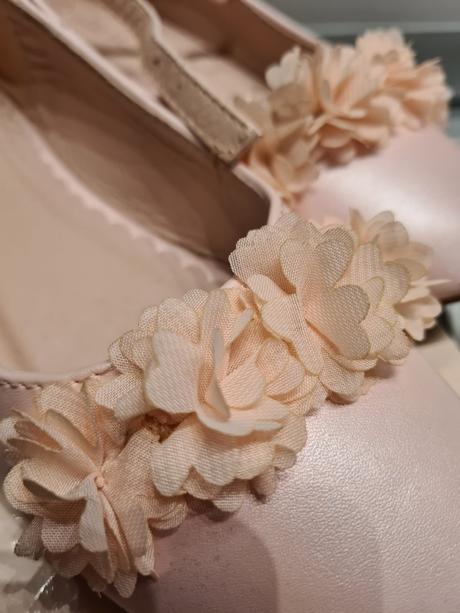 Ružové baleríny, nelli blu,34