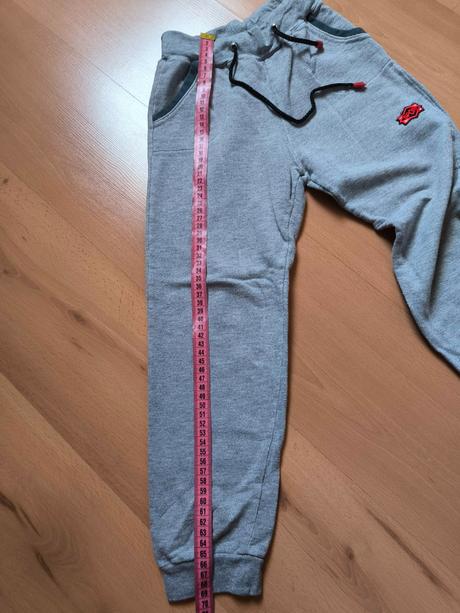 Tepláky modelko, modelko,128