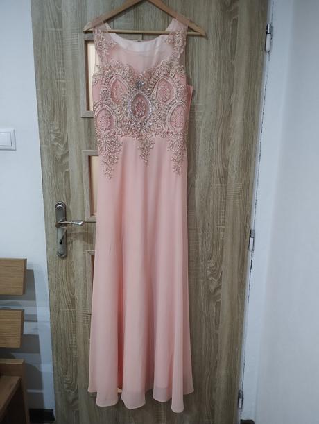 Spoločenské plesové saty, 44