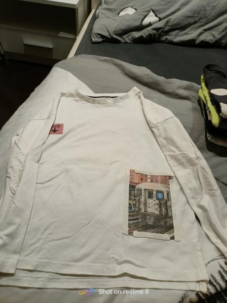 Tricko, reserved,128