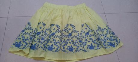 Dievcenska vysívana sukna, tchibo,122