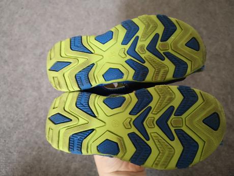 Chlapčenské sandále, 24