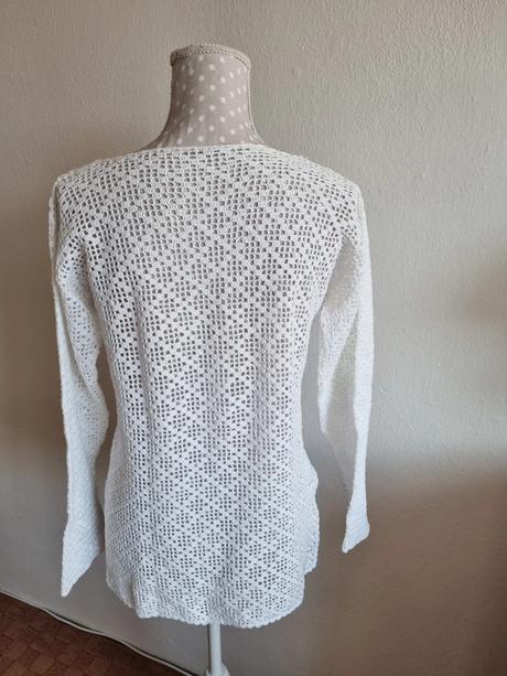 Biely háčkovaný top m, m