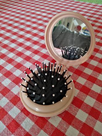 Hrebene pre bábiky- darček k nákupu,