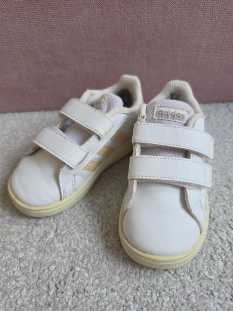 Tenisky adidas, adidas,22