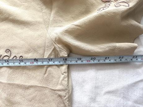 Hodvábna blúzka je od luxusnej značky laurel, l