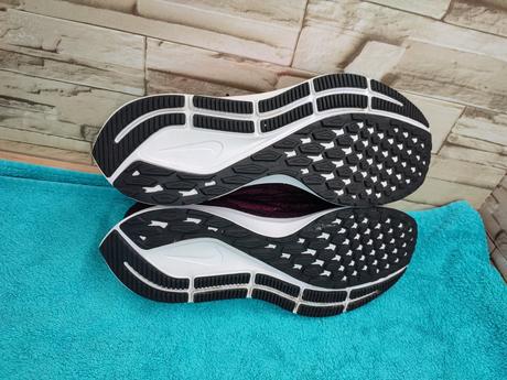 Nike 41 - dámske čierno-ružové tenisky, nike,41