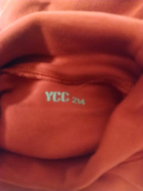 Tmavo červený rolák s motívom, ycc, 128 cm, 128