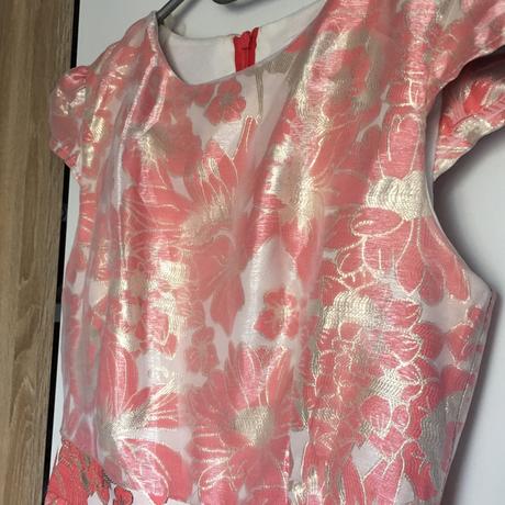 Damske saty 36 nove, s