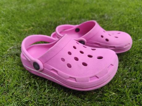Crocsy, 28