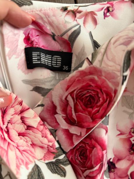 Dámske kvetované spoločenské šaty veľ.36, 36