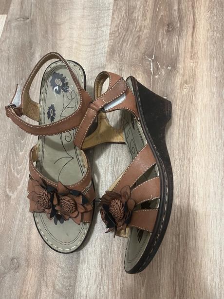 Damske sandale, 40