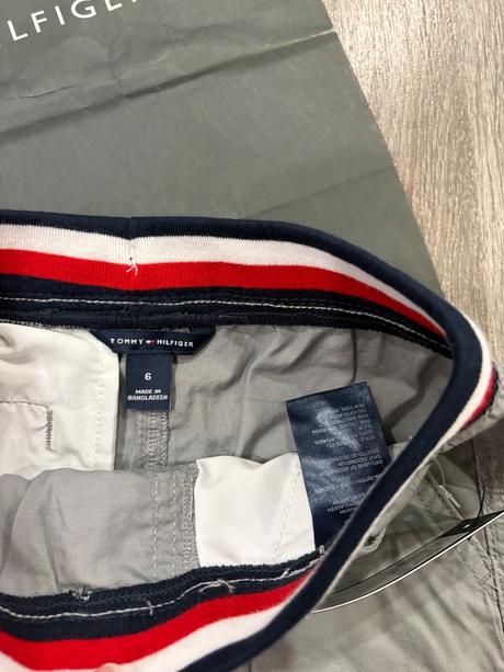 Tommy hilfiger chlapcenske kratasy na 6 rokov, tommy hilfiger,116