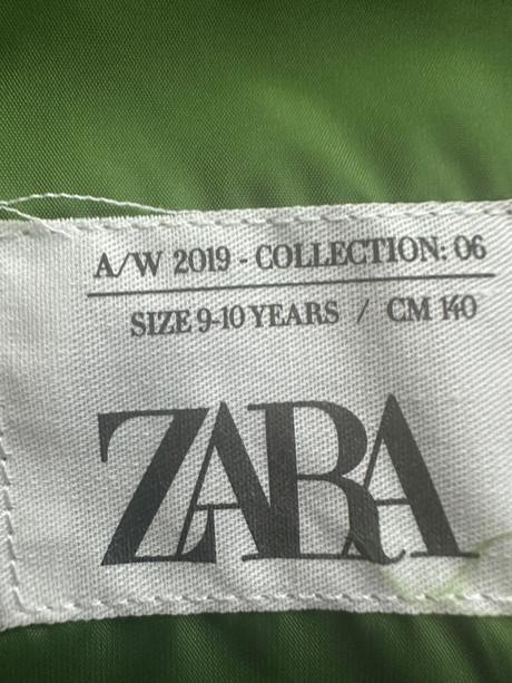 Obojstranná pérová vesta 9-10 rokov, zara,140