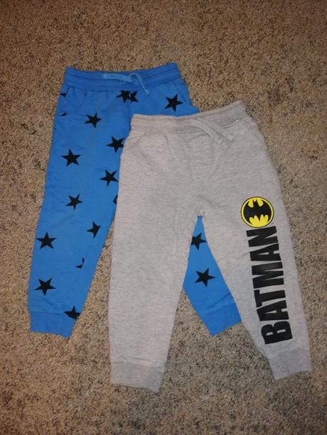 Chlapčenské tepláky, sinsay,104