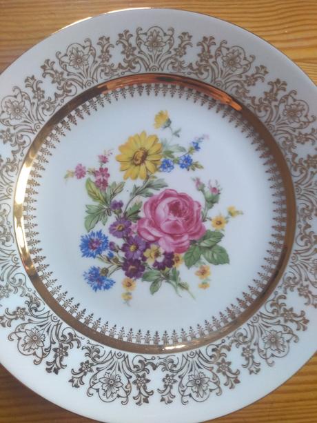 Porcelanový tanier epiag - 18 eur, 