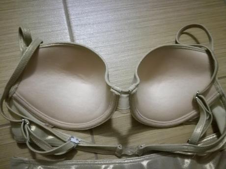 Zlaté plavky, timo,s