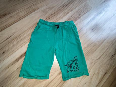 Teplákové kraťasy, sinsay,134