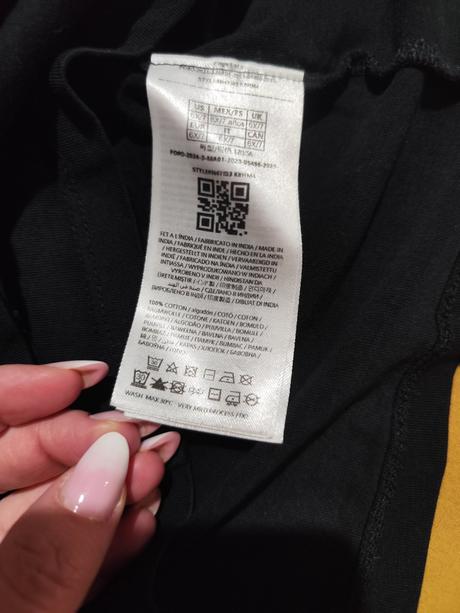 Tričká guess, guess,122